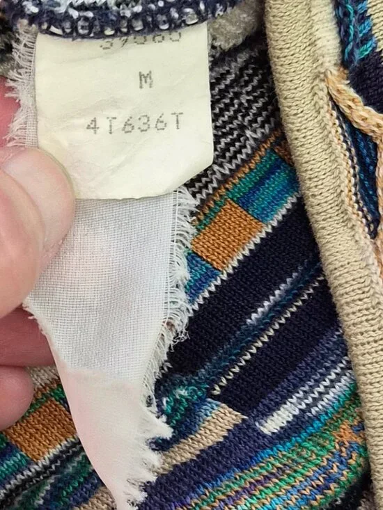 Tundra Canada men's crewneck sweater tan navy cream beige GUC size Medium - Picture 5 of 5